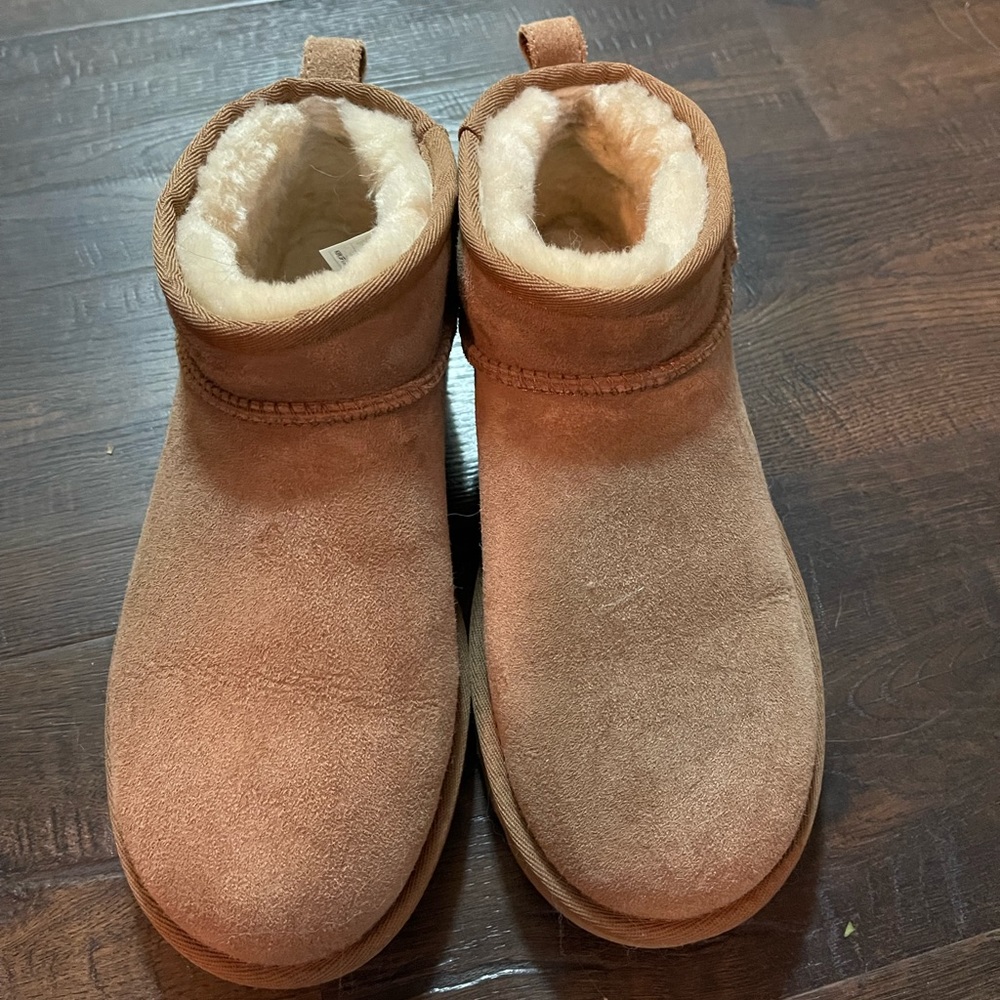 Ugg Ultra Mini Boots (Chestnut)